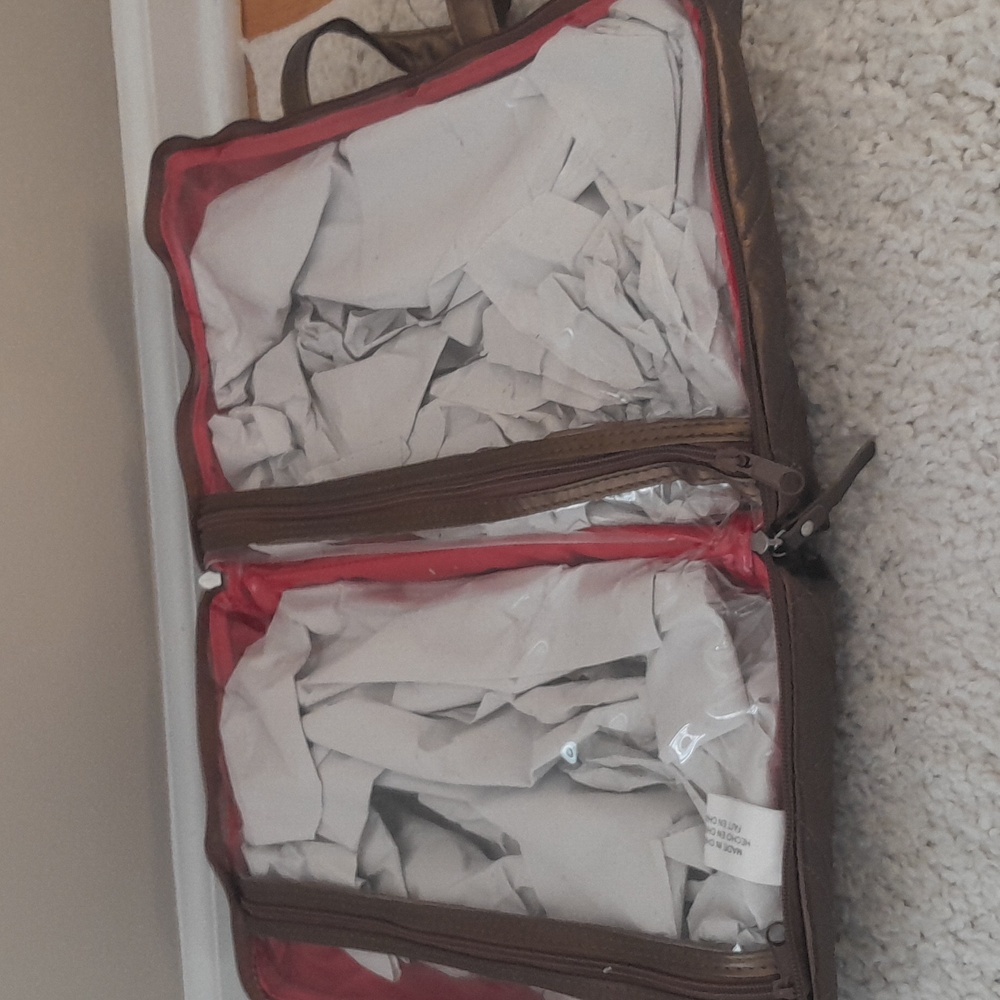 Cosmetics Case - Picture 4 of 4